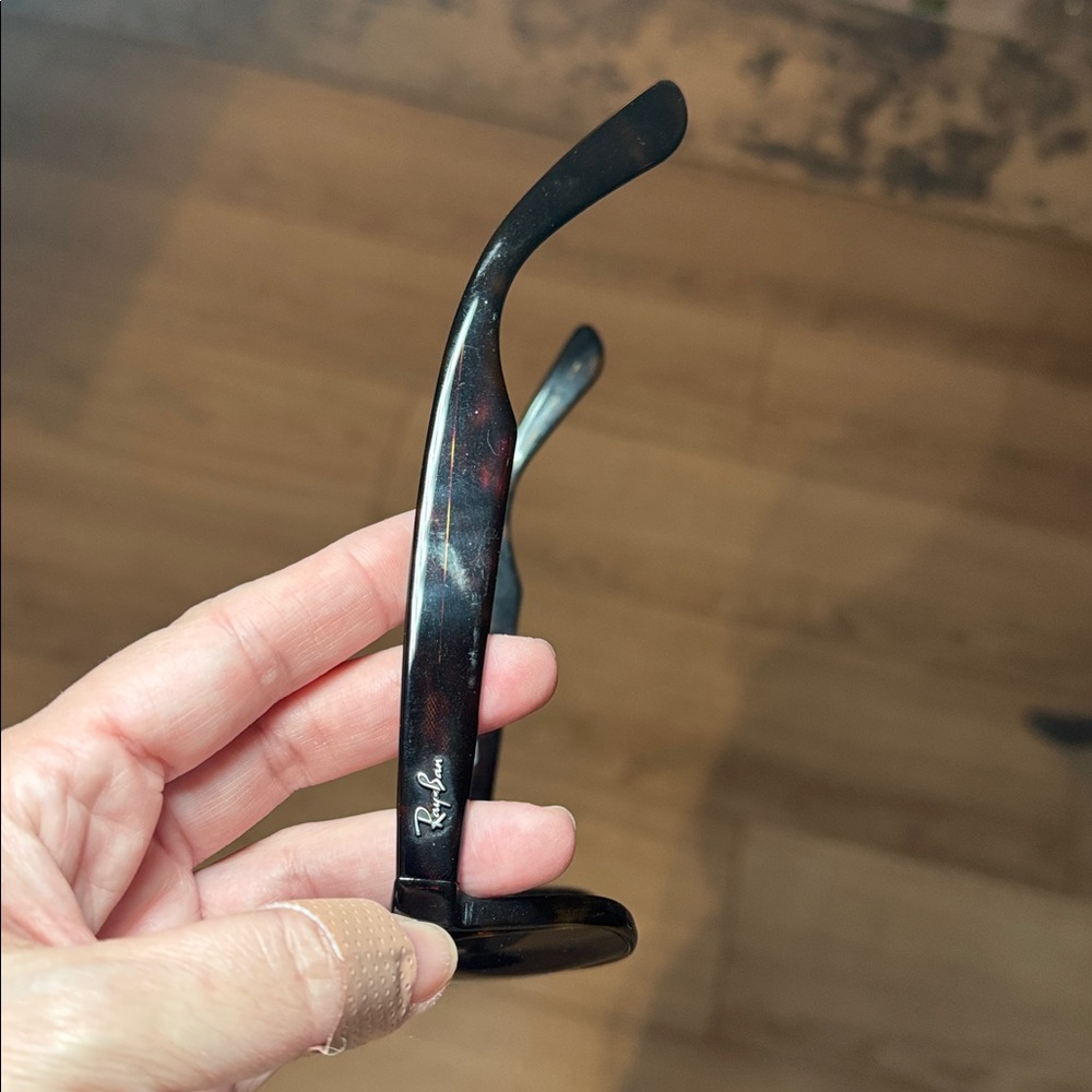 Ray Ban Tortoise Shell Sunglasses - Picture 3 of 5